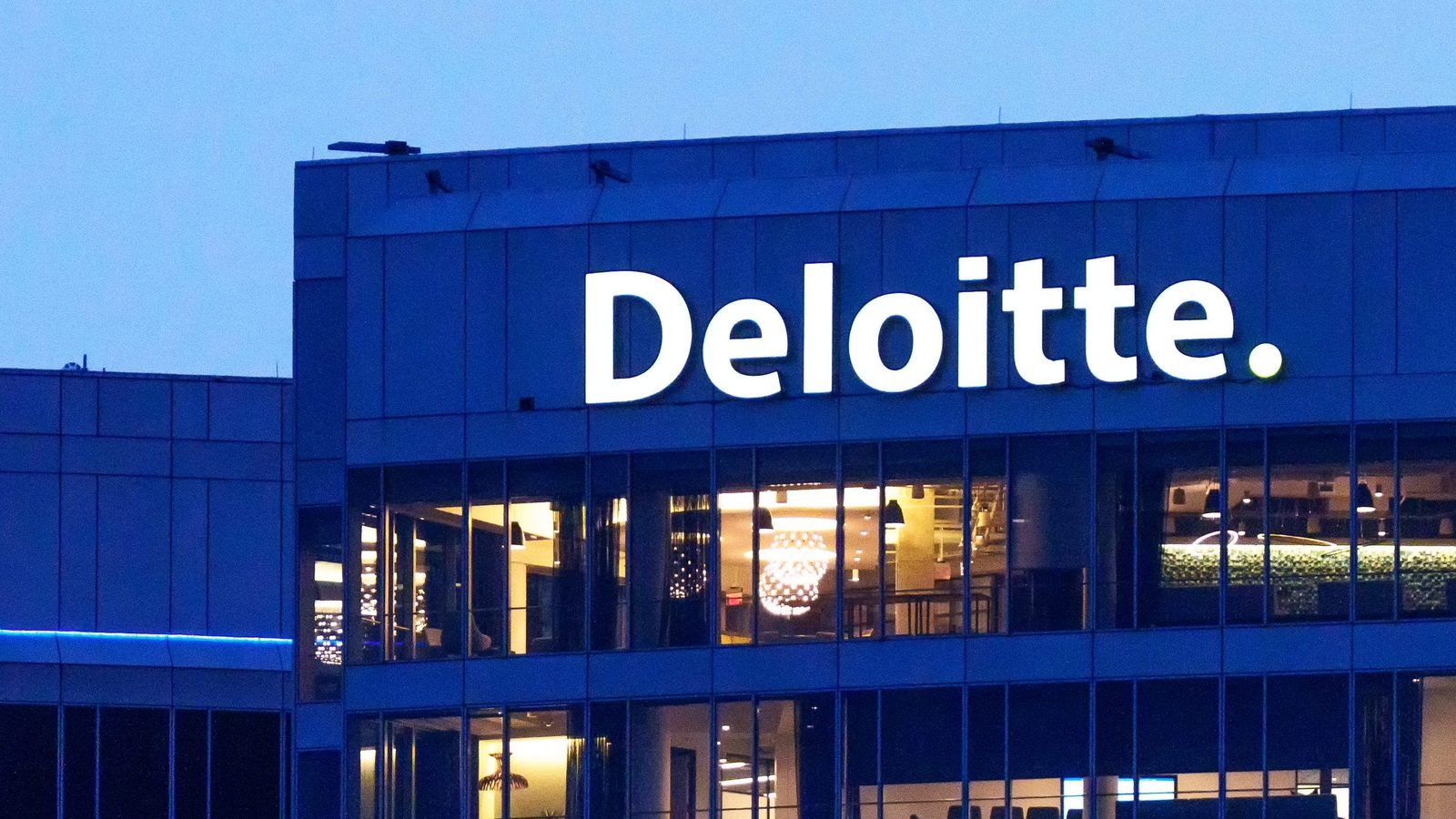 Deloitte תשלם 21.5 מיליון דולר לסגירת חקירת הפליה בתוכניות DEI
