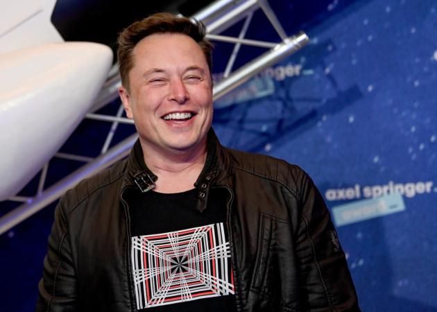 SpaceX מגייסת 40 מיליארד דולר לשבבי AI; מאסק מזהיר מגל קריסות בתחום