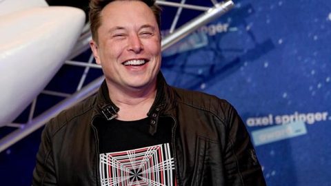 SpaceX מגייסת 40 מיליארד דולר לשבבי AI; מאסק מזהיר מגל קריסות בתחום